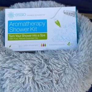 Essio New Aromatherapy Shower Kit